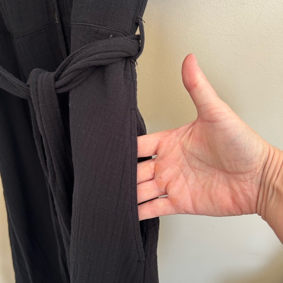 XiRENA Black Cotton Gauze Button-Up Tie Belt Maxi Dress - Picture 6 of 10